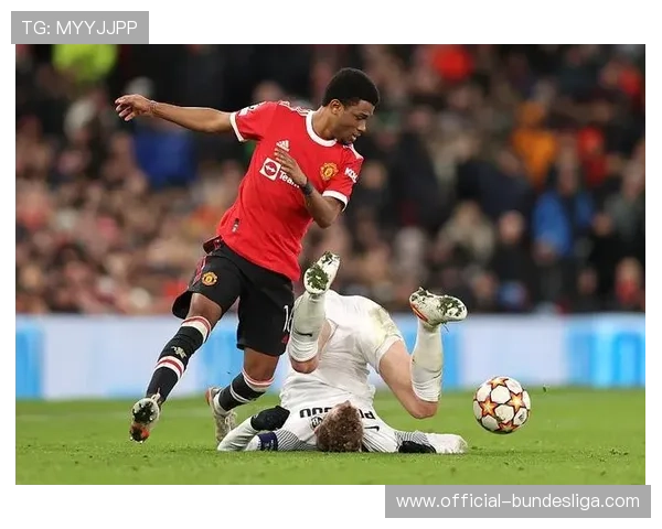 阿莫林薪水是格拉斯纳两倍却表现差距悬殊曼晚分析两者现状