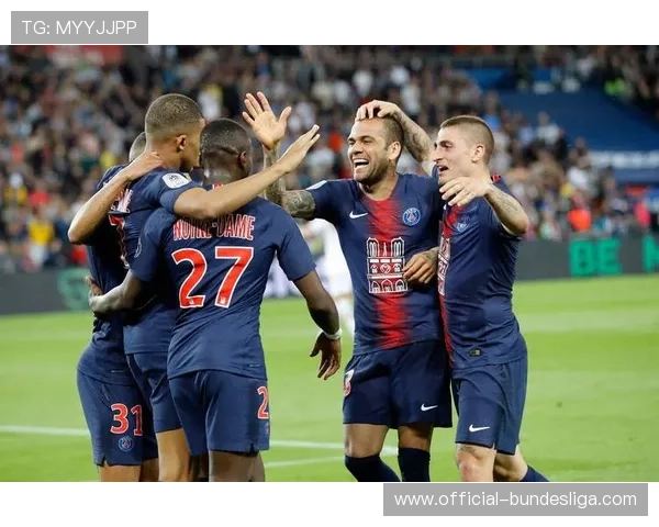 维蒂尼亚世界波闪耀 巴黎圣日耳曼三中场联手狂飙七球献华丽胜利